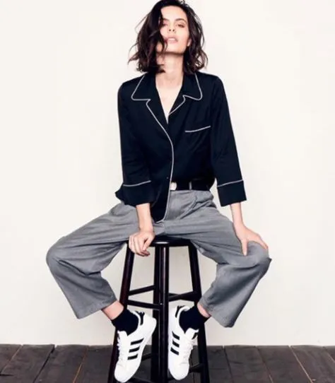 14 Inspirasi Busana Piyama 'Pajama Style' untuk Bepergian ke Luar Rumah. Because Why Not?! 18