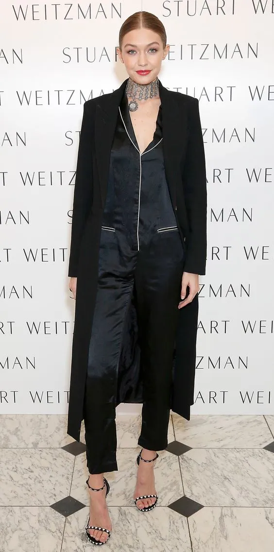 14 Inspirasi Busana Piyama 'Pajama Style' untuk Bepergian ke Luar Rumah. Because Why Not?! 22