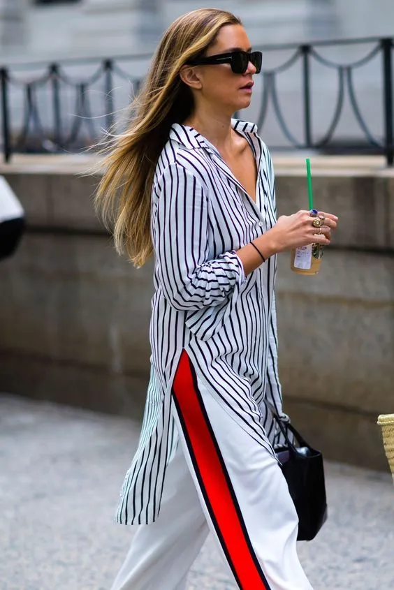 13 Inspirasi 'Track Pants Style'. Kini, Celana Training Ala Seragam Olahraga Bisa Dipakai Ke Mana-mana 20