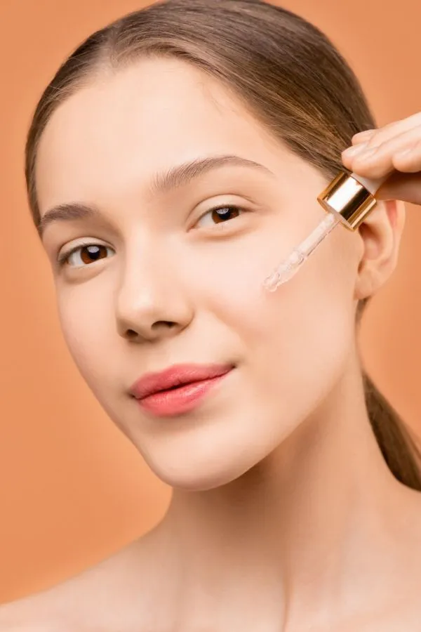 4 Alasan Kenapa Kamu Harus Memasukkan Face Oil ke Dalam Perawatan Wajah Sehari-harimu 6