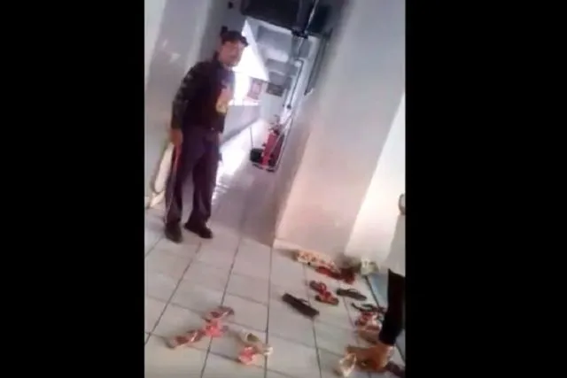 Pria Bawa Kapak Bubarkan Acara Kebaktian. Bukti Toleransi Beragama Makin Terkikis 4