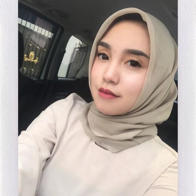 Kisah Cinta Alma: dari Bergaul dengan Awkarin, Berhijrah, Hingga Dinikahi Taqy Malik Seorang Hafiz Quran 7
