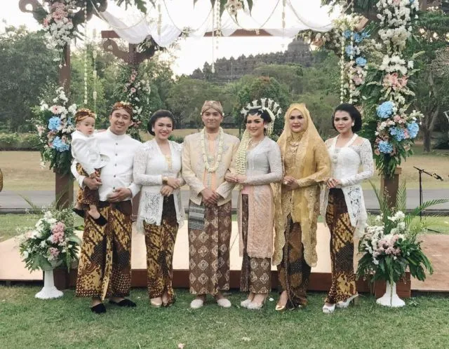 13 Foto Inspirasi dari Pernikahan Vicky Shu dengan Latar Belakang Candi Borobudur. Elegan, Unik dan Memesona 18