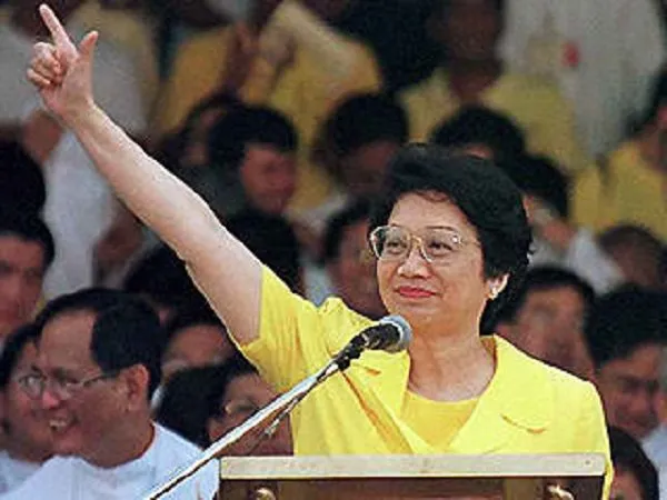Halimah Yacob, Presiden Wanita Muslim Pertama di Singapura. Ia Bahkan Menang Tanpa Kontes 13