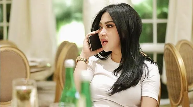 Secercah Harap dari Syahrini, Korban First Travel Akan Pergi ke Tanah Suci 6