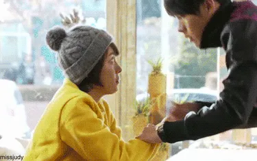 7 Cara Romantis Memperlakukan Istri ala Drama Korea. Para Suami dan Calon Suami Wajib Baca! 9
