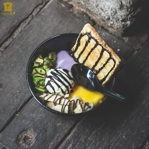 8 Es Krim yang Hits dan Instagramable di Bandung. Rasanya Maknyus! 16