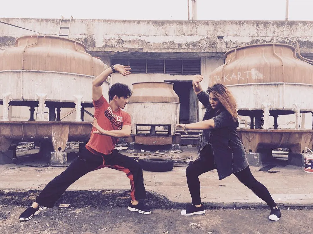 Begini Cara Iko Uwais Dukung dan Besarkan Hati Sang Istri. Di Mana Lagi Cari Suami yang Kayak Gini? 6