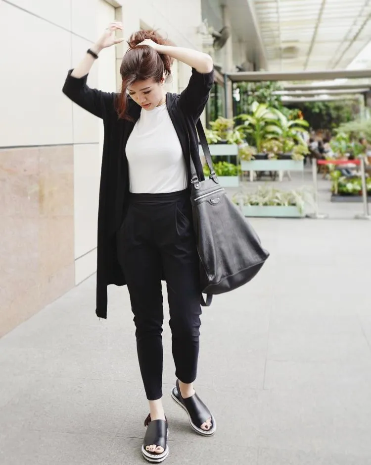 10 Gaya Celana Bahan Ini Bisa Jadi Inspirasimu untuk ke Kantor 11