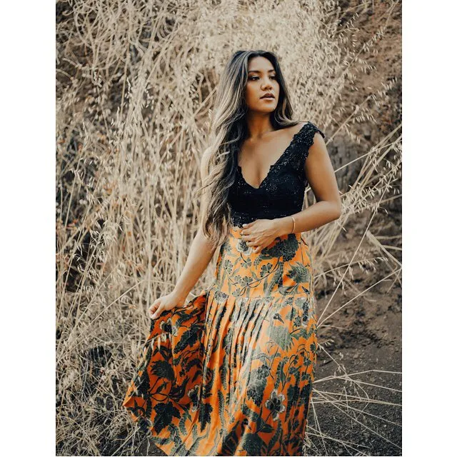 Maharasyi Hansa, Suara Emasnya Getarkan Panggung The Voice America! 9