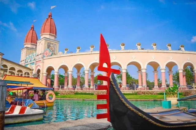Little Venice di Kota Bunga Cipanas, Destinasi Hits yang Keren Abis! 5