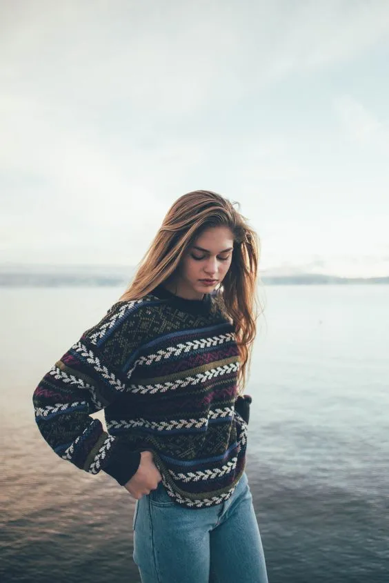 Musim Hujan Bukan Masalah, 10 Gaya Jaket Ini Justru Buat Kamu Kekinian dan Tetap Gaya! 12