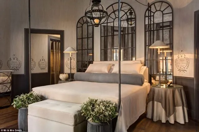 10 Kamar Hotel Terseksi di Dunia. Pilihan Terbaik Bulan Madu Romantis Berdua! 19
