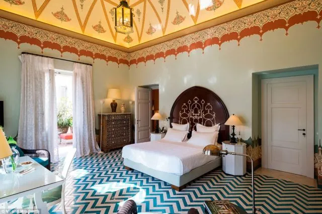 10 Kamar Hotel Terseksi di Dunia. Pilihan Terbaik Bulan Madu Romantis Berdua! 21