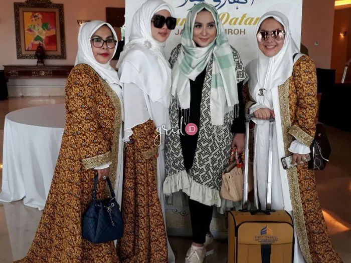 Secercah Harap dari Syahrini, Korban First Travel Akan Pergi ke Tanah Suci 4