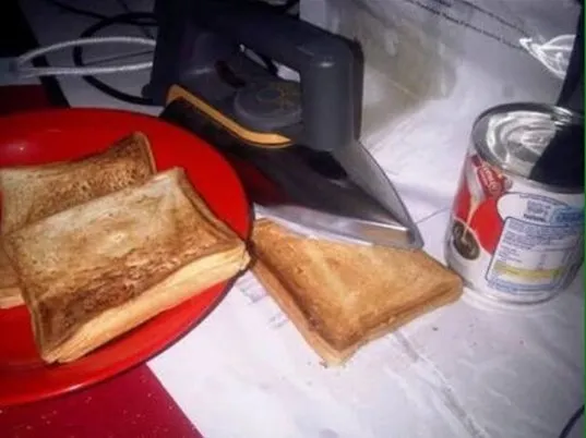 Dari Nenggak Micin Sampai Bakar Ijazah, Ini Lho 10 Kelakuan Kids Zaman Now yang Bikin Gagal Paham! 17