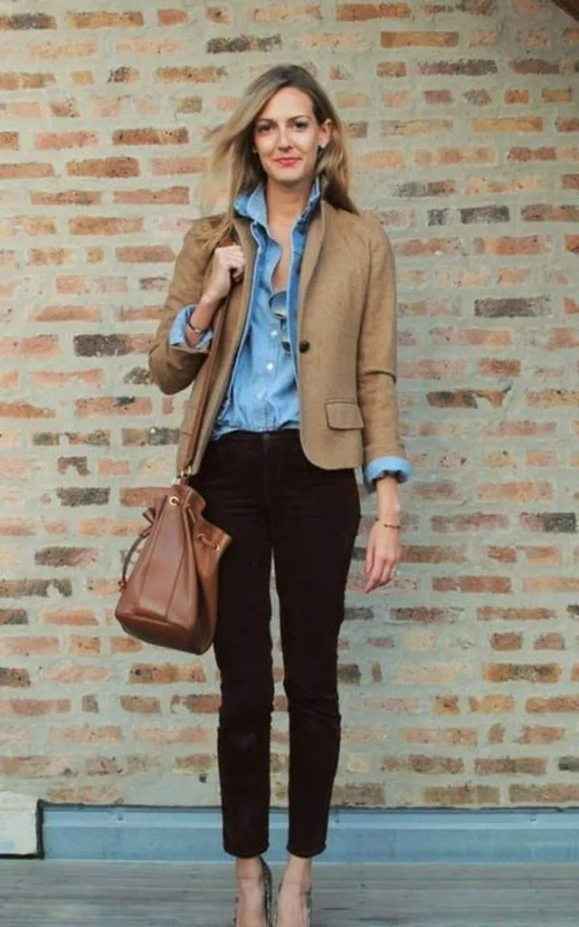 Inilah Warna Busana yang Boleh dan Jangan Kamu Pakai di Kantor. Menurut Penelitian, Bisa Pengaruh ke Karier Lho! 13