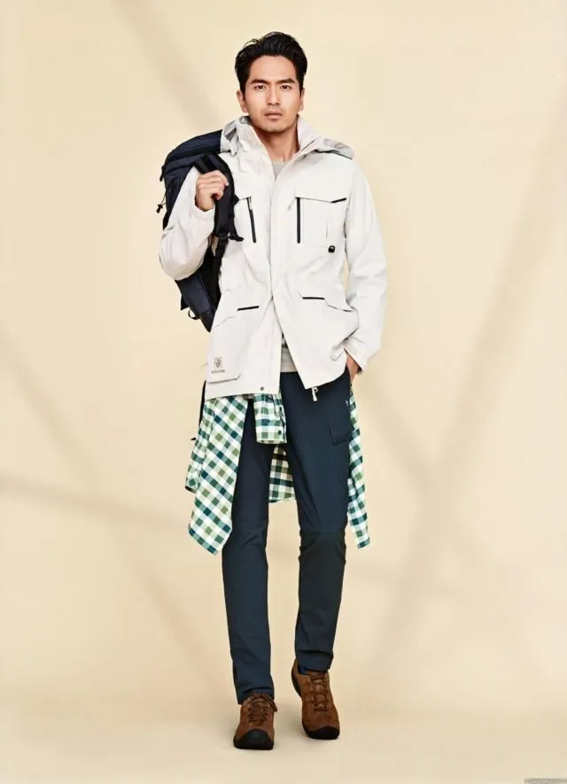 Style Aktor Korea yang 'Laki Banget' Ini Bisa Jadi Inspirasi Para Cowok Lho 20