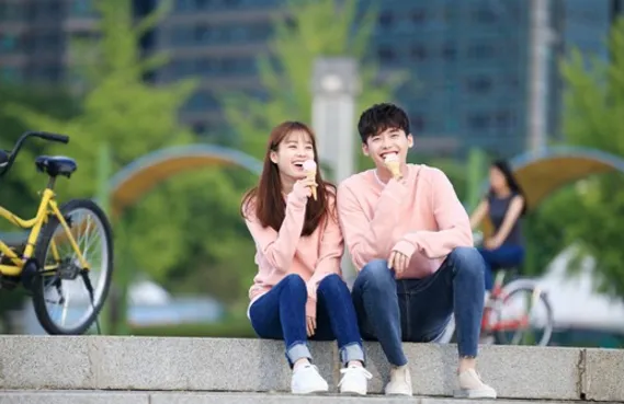7 Cara Romantis Memperlakukan Istri ala Drama Korea. Para Suami dan Calon Suami Wajib Baca! 13