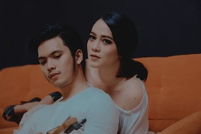 6 Hal yang Tak Boleh Kamu Relakan, Sesayang Apapun Pada Pasangan 12