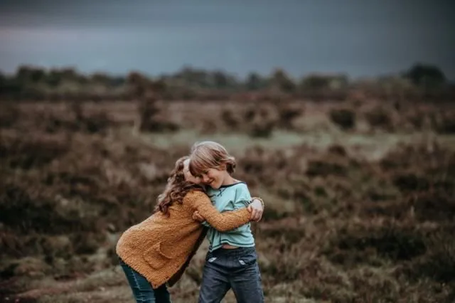 Kebohongan Kecil Kakak Saat Kamu Masih Bau Kencur dan Mudah Percaya 12