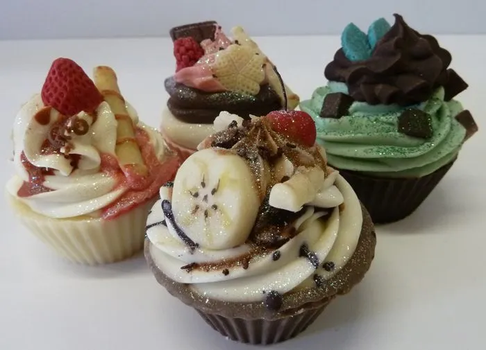 Kue yang Terlihat Lezat Ini Sering Disangka Bisa Dimakan, Tapi Ternyata... 15