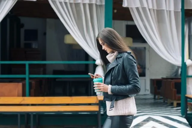Andai Cowok Tahu, 7 Chat Ini Kode Cewek untuk Mempertanyakan Keseriusanmu 8