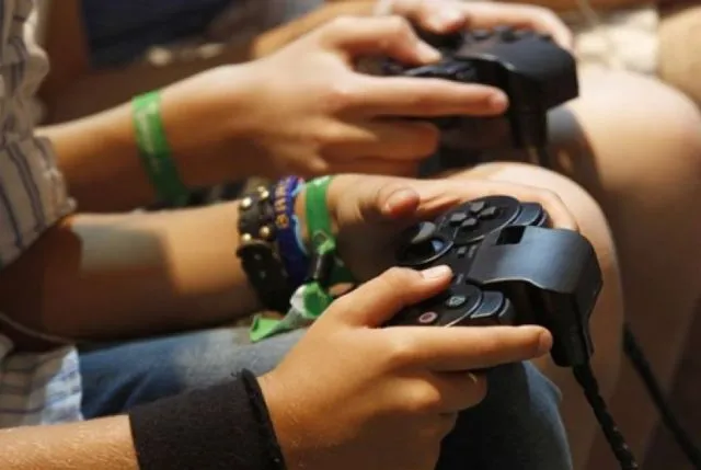 Kabar Baik Buat Para Gamers, Kini Solo Punya Warnet Game Kelas Dunia! 5