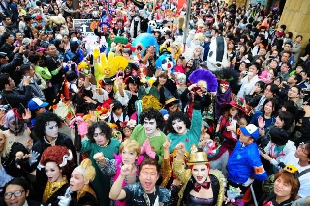 Bukannya Amrik atau Negara Barat Lain, Halloween Justru Dirayakan Paling Meriah di Negara Timur Ini 26