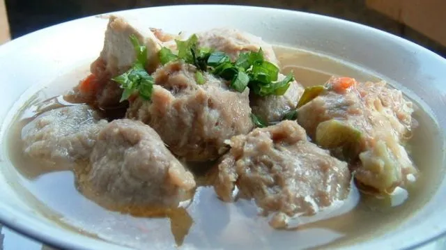 Diserang HOAX, Warung Bakso di Bekasi Ini Langsung Sepi! Tega Banget Sih 5