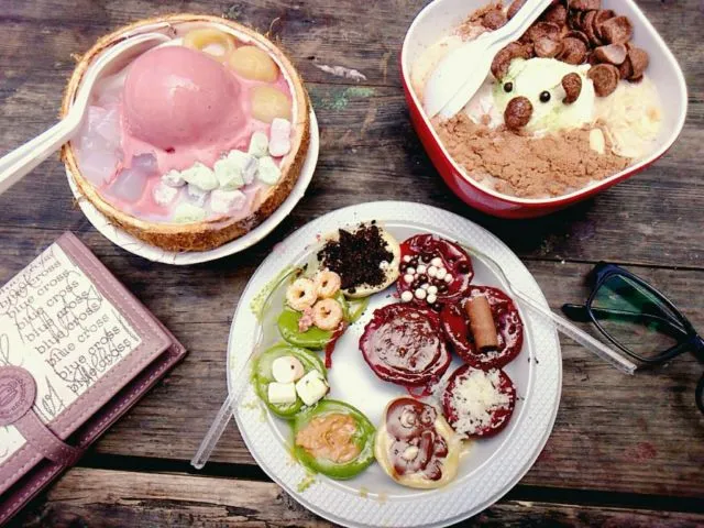 8 Es Krim yang Hits dan Instagramable di Bandung. Rasanya Maknyus! 9