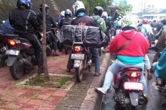 Dikenal Nekat, Youtuber Kondang Ini Justru Ketakutan Naik Ojek Online 5
