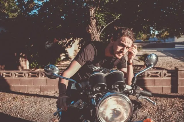 5 Hal yang Terasa Istimewa Saat Kalian Naik Motor Berdua 8