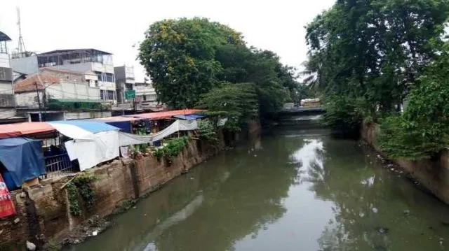 7 Hal di Indonesia Ini Ternyata Bisa Dibeli Pakai Sampah. Mulai Dari Listrik Sampai Sembako 14