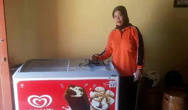 7 Hal di Indonesia Ini Ternyata Bisa Dibeli Pakai Sampah. Mulai Dari Listrik Sampai Sembako 9