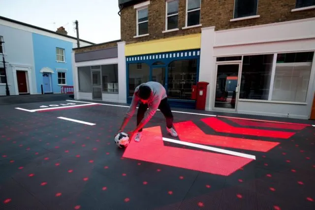 Jalan Super Pintar Udah Ada di London, Cek Deh Fitur Canggihnya 3