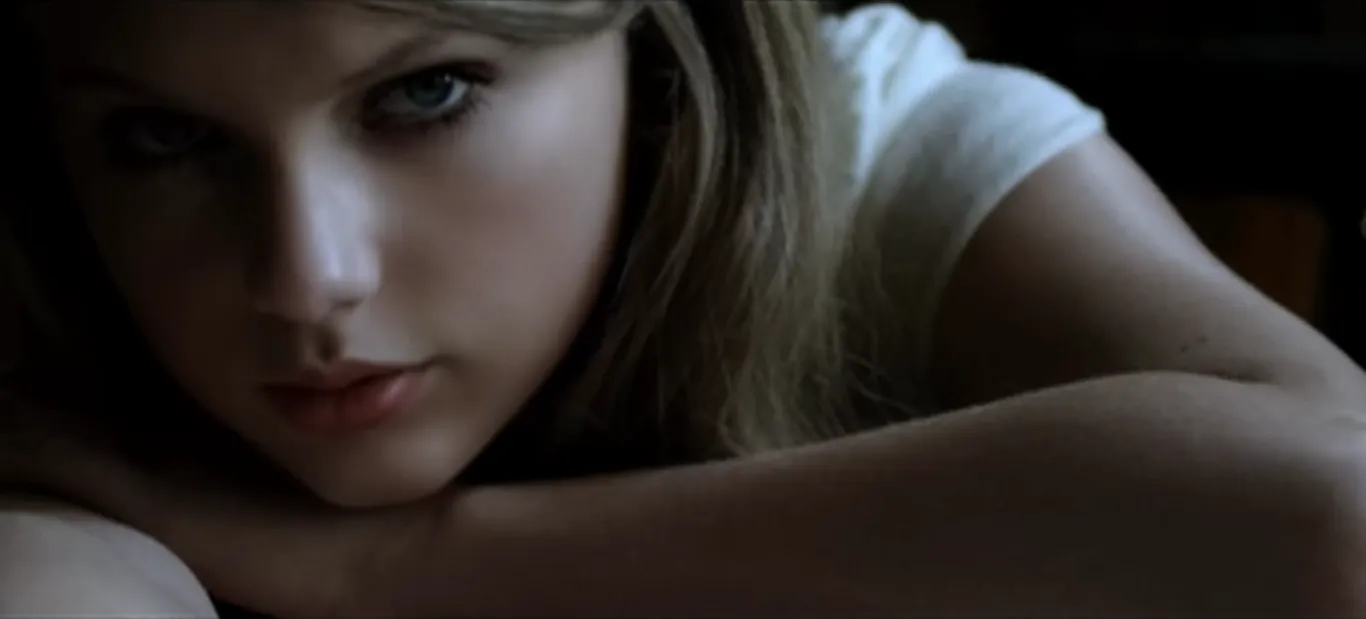 Tampil Beda di Album Terbarunya, Begini Perubahan Taylor Swift dari Masa ke Masa. Lucuan yang Mana? 8
