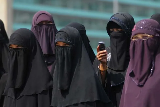 Timbulkan Kontroversi, Larangan Pakai Cadar di UNS Langsung Dievaluasi 8