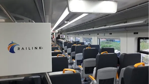 Kabar Gembira, Kereta Bandara Soekarno Hatta Segera Beroperasi. Begini Mewahnya Kereta Ini! 12