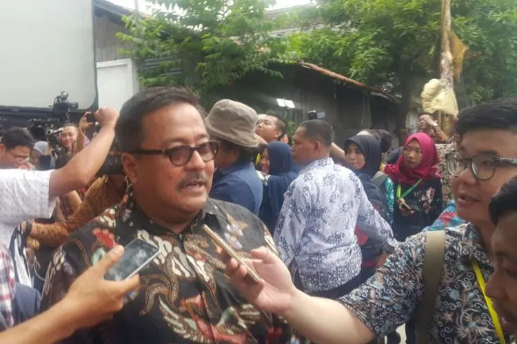 Nggak Cuma Pejabat, Deretan Artis Ini Juga Hadir di Pernikahan Kahiyang-Bobby. Banyak Ucapan dan Doa! 18