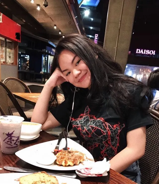 Daripada Ikutan Ngegosip Masalah Valakor, Mending Fokus sama 13 Foto Cantik Dek Shafa Aulia Ini Deh! 20