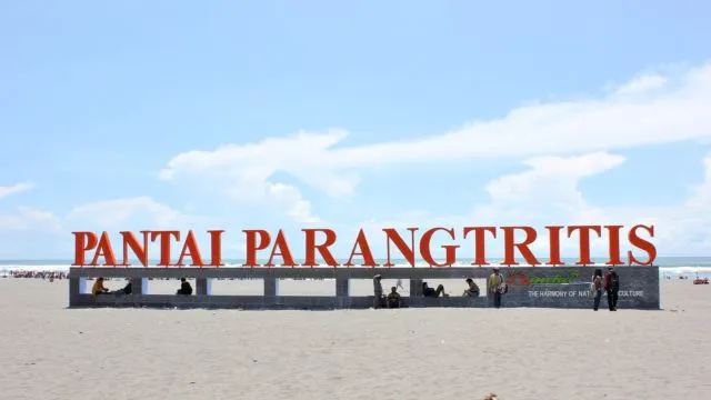 5 Pantai di Pulau Jawa ini Punya Mitos dan Pantangan yang Unik, Berani Melanggar? 6