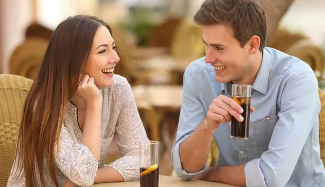5 Alasan Mengapa Sebagian Cowok Memilih Menjalin Hubungan dengan Cewek yang Lebih Tua. Mau Tahu? 10