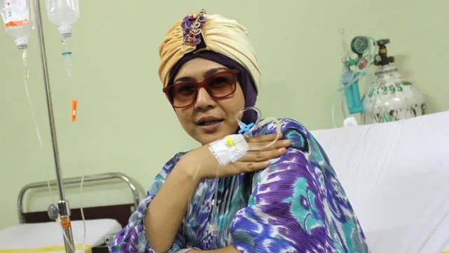 Berbagi Cara Sembuh dari Kanker ala Ria Irawan; No Drama dan Biarkan Sel Kanker Kelaparan 8