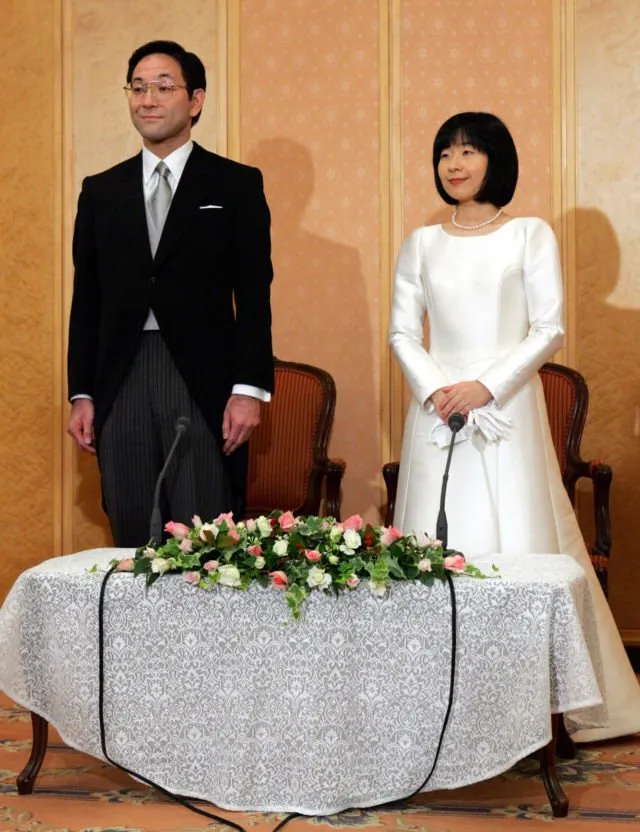 Deretan Gaun Pengantin Pernikahan Keluarga Kerajaan di Seluruh Dunia. Glamor dan Elegan, Semua Ada! 19