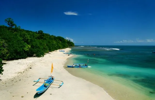 5 Pantai di Pulau Jawa ini Punya Mitos dan Pantangan yang Unik, Berani Melanggar? 7