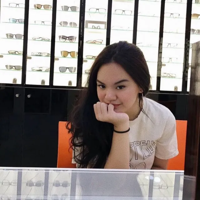 Daripada Ikutan Ngegosip Masalah Valakor, Mending Fokus sama 13 Foto Cantik Dek Shafa Aulia Ini Deh! 18