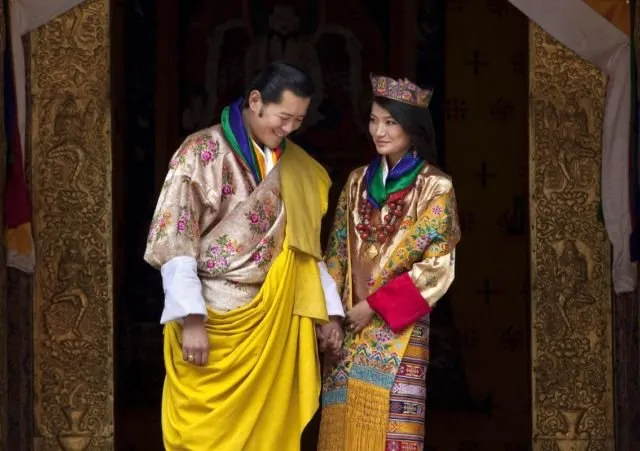 Deretan Gaun Pengantin Pernikahan Keluarga Kerajaan di Seluruh Dunia. Glamor dan Elegan, Semua Ada! 13