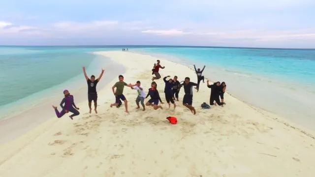 Sekali Seumur Hidup Kamu Harus ke Pulau Derawan dan Renang sama Ubur-ubur, Ini Bocoran Budgetnya! 15