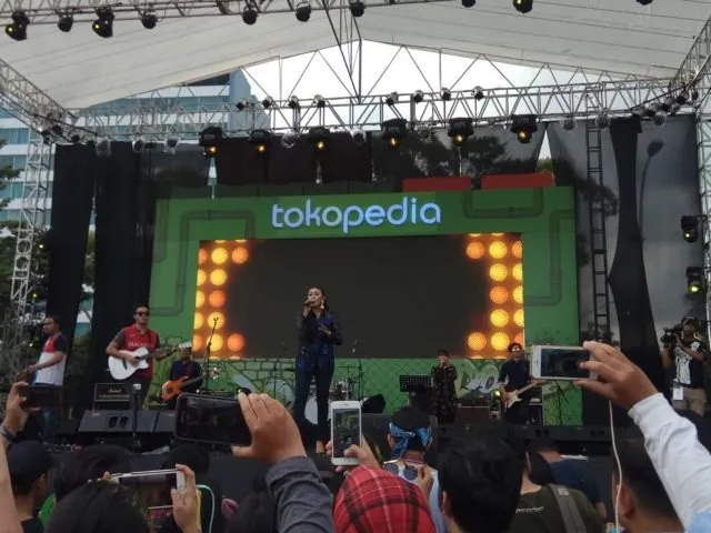 Hanyut Dalam Kenangan di Acara The 90's Festival. Bikin Makin Susah Move On! 5